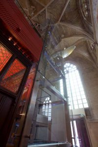 Luxeuze liftschacht in het kruisherenhotel in het centrum van Maastricht